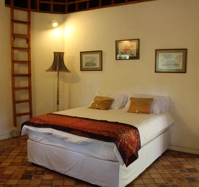 Limerick Cottages Bulawayo Ngoại thất bức ảnh