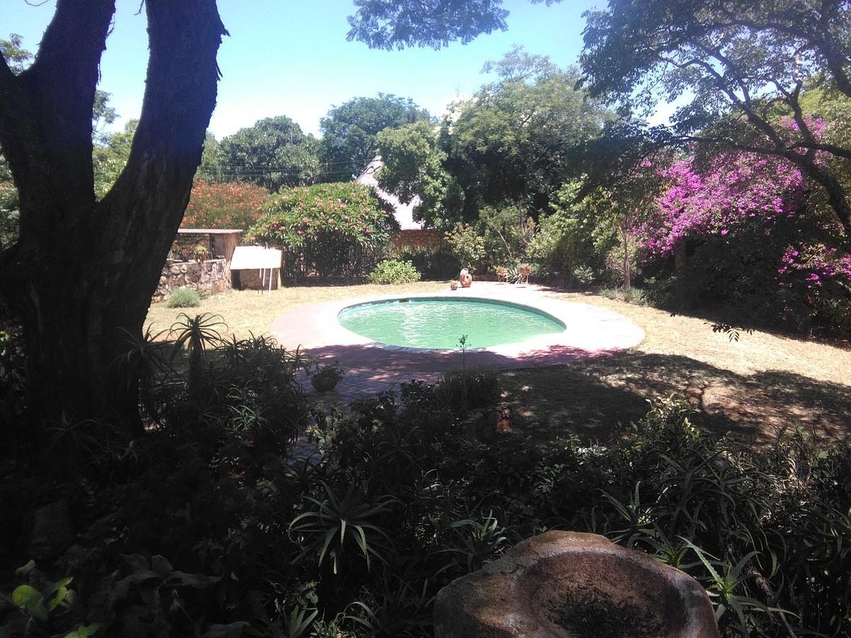 Limerick Cottages Bulawayo Ngoại thất bức ảnh